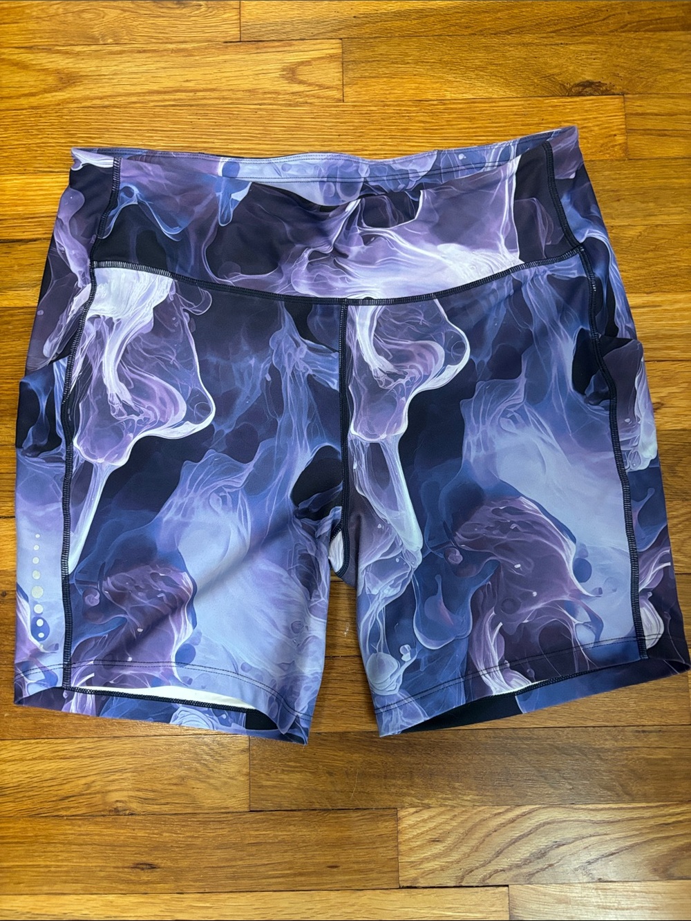 Women's Size XL High-Waist Performance Shorts - Purple Swirl